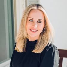 Shannon Starling's Instagram, Twitter & Facebook