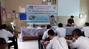 Sedangkan apabila anda lolos dari tes fisik maka tahap selanjutnya adalah psikotes. Seleksi Kerja Pt Autoplastik Indonesia Astra Otoparts Group Di Smk Gondang Smk Gondang
