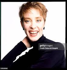 2,175 Suzanne White Photos & High Res Pictures