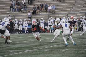 Pirates blow out Santa Monica in first win of year