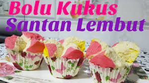 Beri kain pada tutup kukusan agar air tidak menetes ke loyang kue yang akan dikukus. Resep Bolu Kukus Santan Lembut Dan Gurih Ala Kreasi Dapurku Youtube