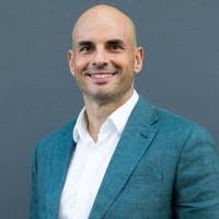 90+ perfiles de «Posthumus»