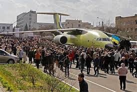 Новый самолет Ан-178 успешно прошел испытания по загрузке самоходной техники - Цензор.НЕТ 691