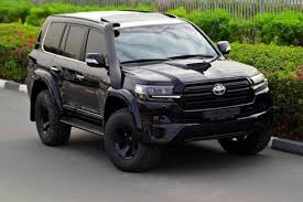 Toyota's premium suv land cruiser may not be a very popular option in its price range, but with the latest dose of updates bestowed on the suv, it certainly has increased chance of being noticed ami. Black Beast V8 Toyota Suv Land Cruiser Toyota Lc