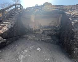 Kanheri Caves (Part I) - Memoirs of an ...