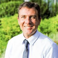 Larry Nelson's Instagram, Twitter & Facebook