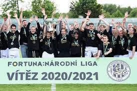 Celková tabulka, tabulka zápasů soutěže fortuna liga 2021/2022 doma a venku, tabulka formy (posledních 5 zápasů). Televizni Slagr Hradce S Lisni Skoncil Smirne Votroci Prevzali Pohar Fortuna Narodni Liga