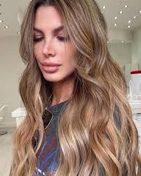 Eloise Mckay's Instagram, Twitter & Facebook