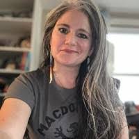 Diana Schultz's Instagram, Twitter & Facebook