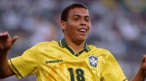 A seleção brasileira de 1994 era tão boa quanto o barcelona de messi. Voce Sabia Primeiro Gol De Ronaldo Pela Selecao Brasileira Foi Em Florianopolis
