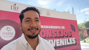 Instituto de la Juventud en Cuautla entrega tarjetas de descuento