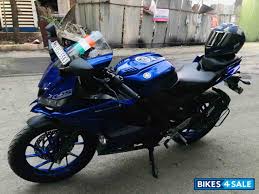 In india, the yamaha yzf r15 v3 is available in two stunning colours, namely thunder grey and racing blue. Used 2020 Model Yamaha Yzf R15 V3 Bs6 For Sale In Pune Id 308810 Racing Blue Colour Bikes4sale