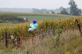 It's a great day to be alive. Mollie Tibbetts Murder Trial Sees Video Of Suspect Following Her Jogging Daily Mail Online