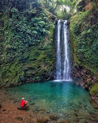 Dengan pesona alam yang sangat mempesona dan memikat, harga curug cibeureum berasal dari bahasa sunda yaitu ci yang berarti air dan beureum yang berarti merah. Tiket Masuk Curug Tempuran Harga Tiket Masuk Curug Malela Cicilin Bandung Barat Stiker Khusus