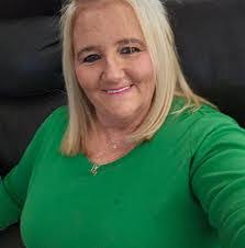 Sharon Sease's Instagram, Twitter & Facebook