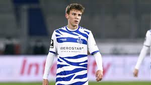 Borussia dortmund captain marco reus scored on his comeback. Msv Duisburg Verlangert Vertrag Mit Sturm Talent Julian Hettwer Transfermarkt