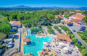 Situated at the feet of the western pyrenees near the french border, spain's basque country comprises three provinces: Campingplatz Im Bidart Campingplatz An Der Baskischen Kuste