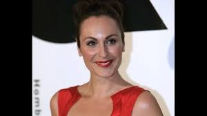 Todo sobre Ana Milán, la actriz que se ha puesto de moda desde su casa