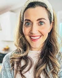 Sharon Patrone's Instagram, Twitter & Facebook