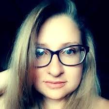 Juliana Boyce's Instagram, Twitter & Facebook