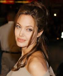 The recipient of numerous accolades, including an academy award and. Proof A Minimal Beauty Routine Works For Angelina Jolie