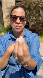 😌🤍🤲🏻, 🕊 Paz. No permitas que otros te desesperen ni te hagan actuar  fuera de quien realmente eres., Tu carácter está siendo formado en lo  secreto, y esa estatura que hoy llevas te costó muchas ...