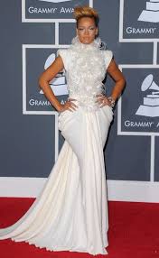 Rihanna 2010 Grammy Awards Grammy Dresses Rihanna White Dress Rihanna Dress