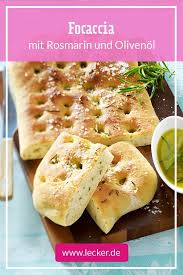 Saftiges Focaccia Ist Unschlagbar Gut Wir Verfeinern Das Italienische Brot Mit Rosmarin Meersalz Und Einem Extra Schuss Olivenol Br Focaccia Rezepte Lecker