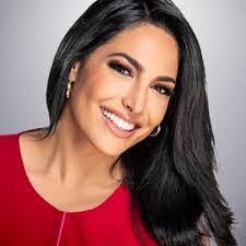 Adriana Curbelo's Instagram, Twitter & Facebook