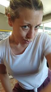 Okay I am crying from laughing so hard at this trend 😂 In-between today's  meetings I decided to bust a move! #fitnessgetstobefun #makeamovemonday