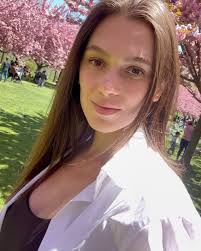 Amazing day with amazing company @magdalena.major 🫶🏻 #girlstime  #27weekspregnant #bumpsuitstyle #baby2