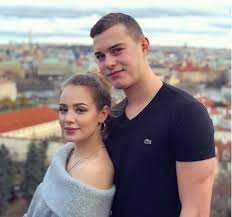 See more ideas about aktorki, długa sukienka wieczorowa, sukienka bez ramiączek. Wiktoria Gasiewska Padla Ofiara Hakera Jej Konto Na Instagramie Jest Juz Sprzedane Przeambitni Pl