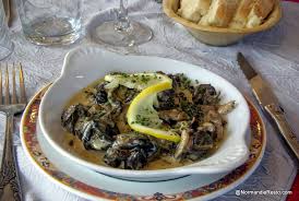 La Fontaine Fleurie A Fontaine La Mallet Normandie Resto Escargot De Bourgogne Cuisine Cassoulet