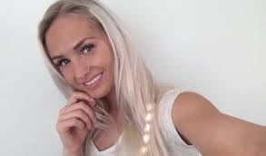 Jenni Long's Instagram, Twitter & Facebook