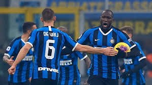 Romelu lukaku scored in his first milan derby as inter beat ac milan. Milan Derby Inter Milan Come From 2 0 To Beat Ac Milan 4 2 And Go Top Of Serie A