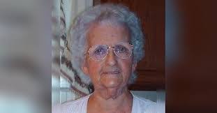 Gretchen Arthur's Instagram, Twitter & Facebook