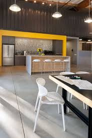 Modern Workplace Space In California Escritorios De Design De Interiores Escritorio De Design Industrial Designs De Cozinha