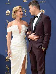 The Most Adorable Couples On The Emmys Red Carpet Scarlett Johansson Scarlett The Emmys