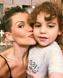 Primeiro dia de Jardim de Infância ♥️📝 Meu pituco tá crescendo. Admiração  imensa pela dedicação e o amor da equipe do JI dele, e de todas as escolas  públicas do Brasil.