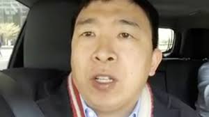 Resultado de imagen para andrew yang height