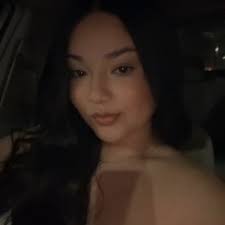 Crystal Amaral (@amaral_crystal)