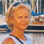 Monica Barham's Instagram, Twitter & Facebook