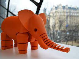 A wall hanging robot that sings while it makes beautiful art up to a2 size. 16 Coole Spielzeuge Aus Dem 3d Drucker 3d Make