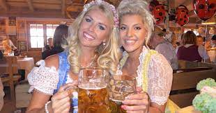 Weiterhin bietet die app tipps zu. Oktoberfest 2015 Die Promis Auf Der Wiesn Munchen Tv