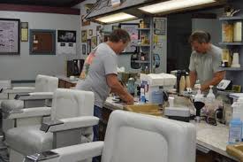 Salon in elgin , il. Elgin Area Salons Barbers Gyms Spas And Retailers Reopen Friday Give Us The Rules Let Us Make A Living Chicago Tribune