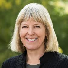 🎤Robyn Williams has been the voice of ABC Radio National's Science Show  for 50 years. In that time he's written 10 books, survived at least three  heart attacks, two bouts of cancer,