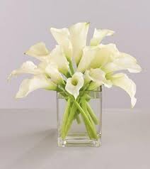 White Calla Lily B2158 Flower Delivery Flower Shop Calla Lily Centerpieces Lily Centerpieces Flower Centerpieces Wedding
