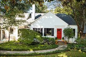 Twenty years after the murder of alice barlow, her house is finally occupied again. A 1940s House Makes A Fresh Start This Old House