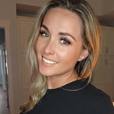 Audie Vickers (@aj110557)