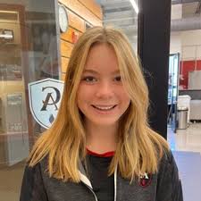 Eleanor Wynne's Instagram, Twitter & Facebook